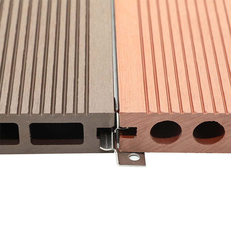 Clip in acciaio inossidabile per decking composito