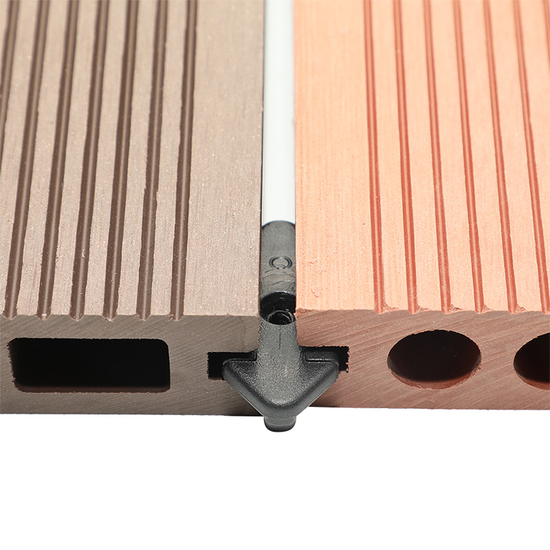 Clip in plastica per decking composito WPC